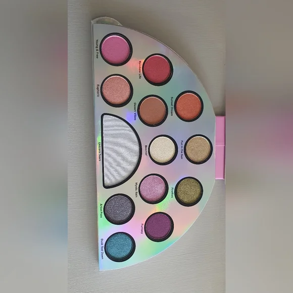 NEW Too Faced Life's A Festival Eye Shadow Palette - Picture 5 of 5